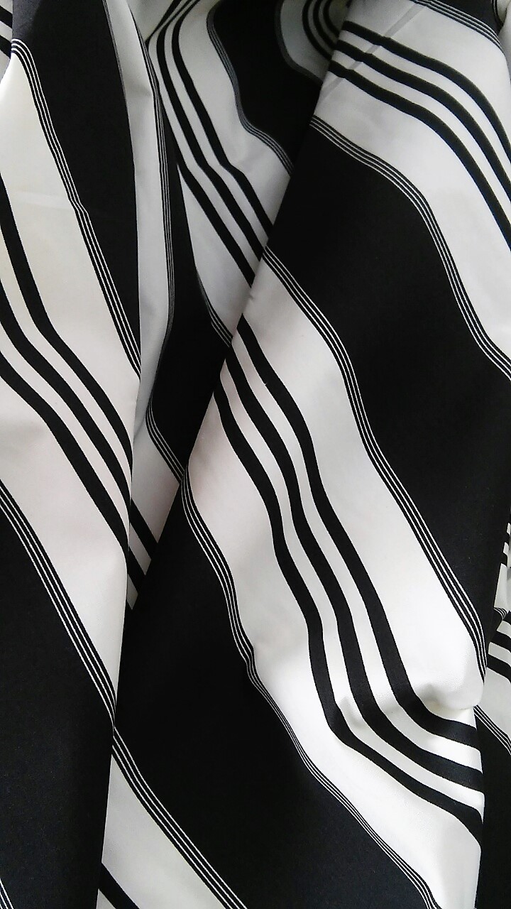 Ifasmata123.gr Ποπλίνα 2 ευρώ το μέτρο