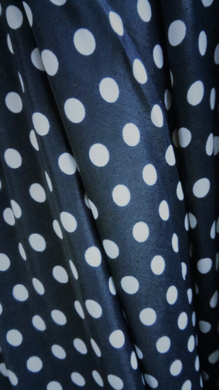 Σκούρο μπλε