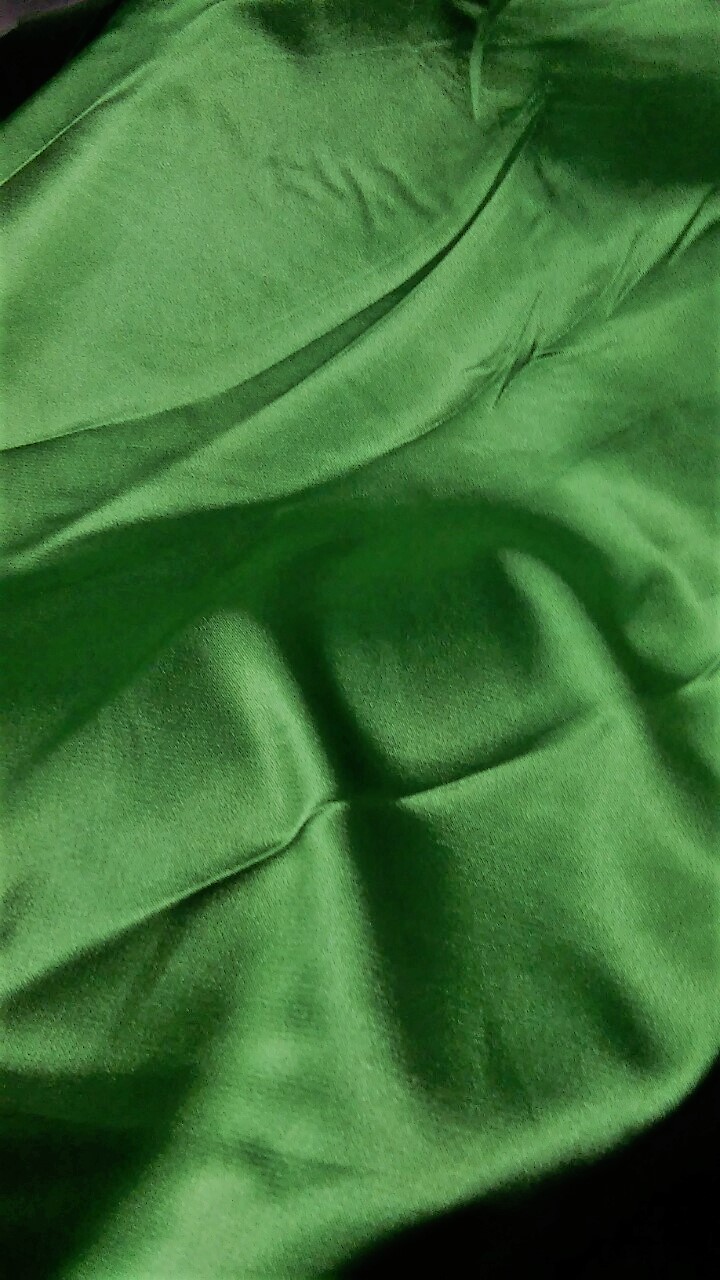 πράσινο ελαστικό σατέν