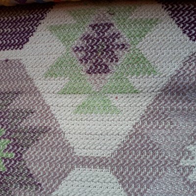 Μωβ - Μπεζ Μωβ - Μπεζ